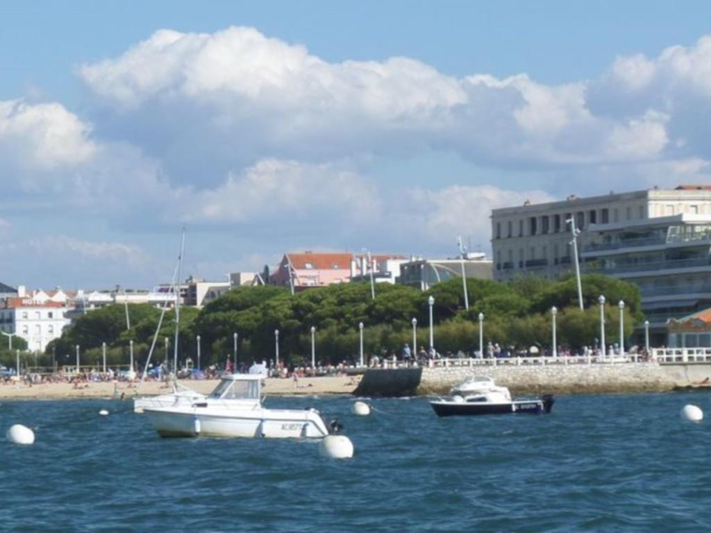 Residence Nemea Les Rives De Saint Brice 아레즈 외부 사진