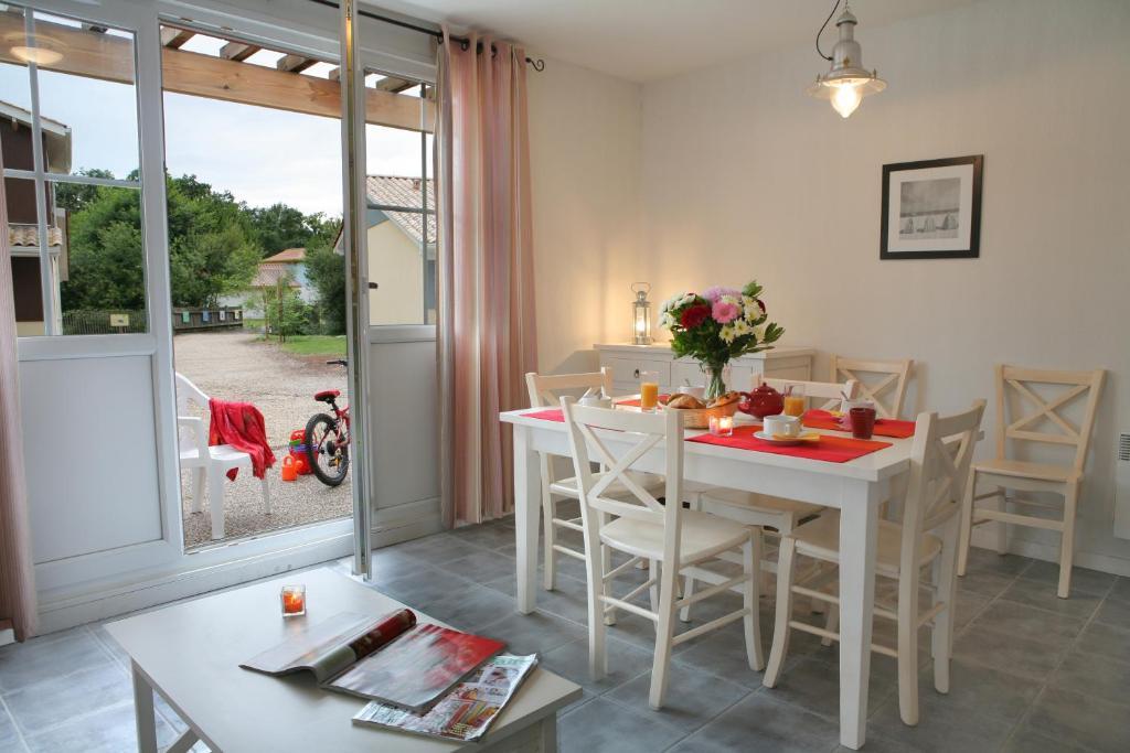 Residence Nemea Les Rives De Saint Brice 아레즈 객실 사진