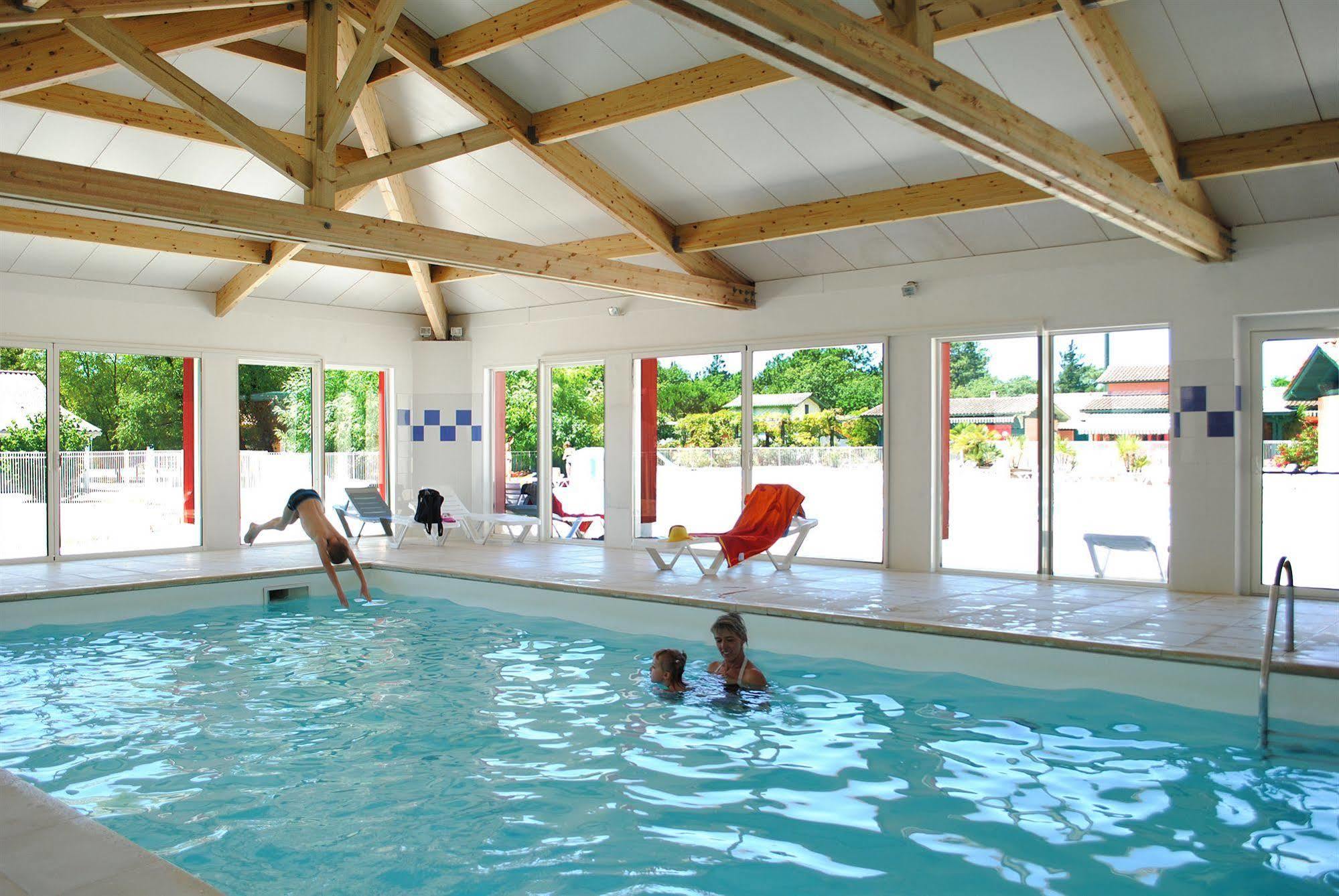 Residence Nemea Les Rives De Saint Brice 아레즈 외부 사진